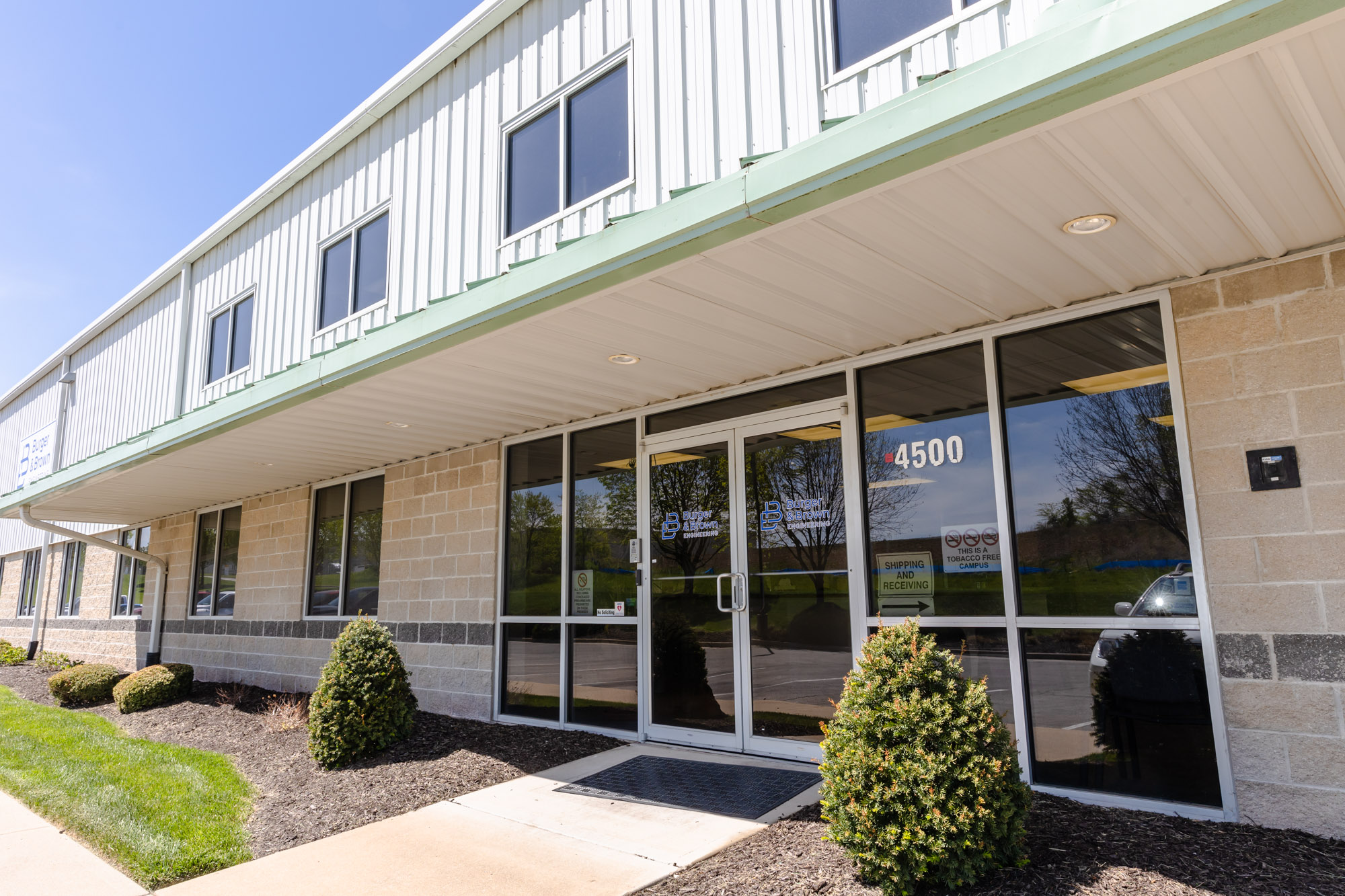 Burger & Brown Engineering is your home for plastics injection molding and precision machining services.